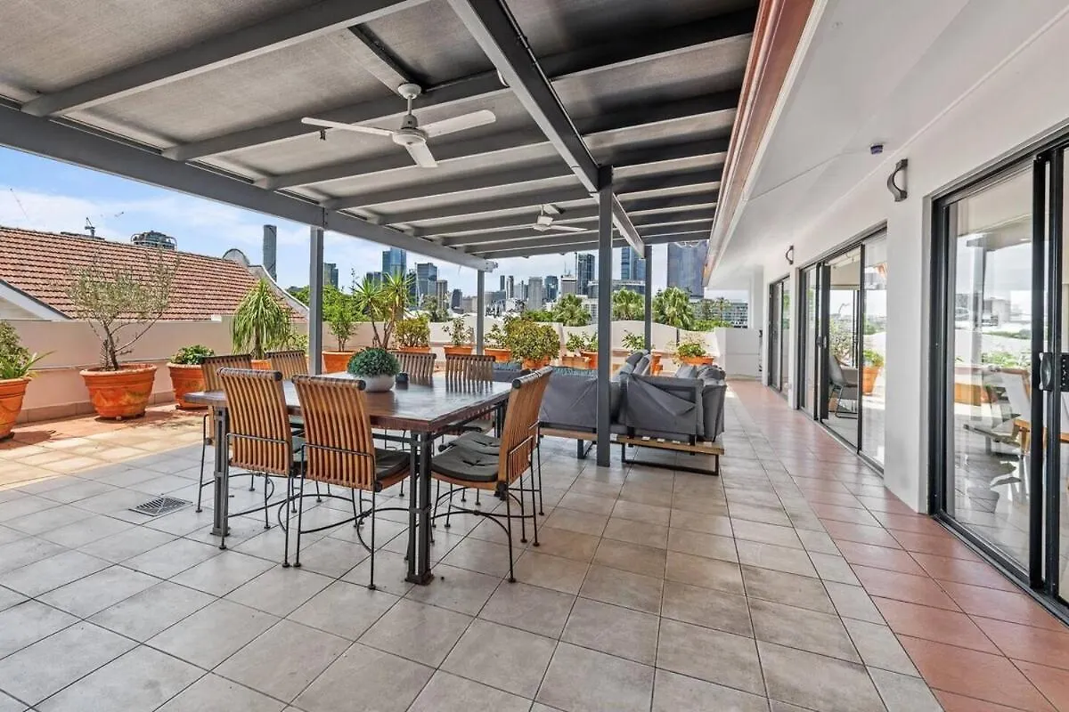 Daire Lux Penthouse, Private Rooftop Brisbane Avustralya